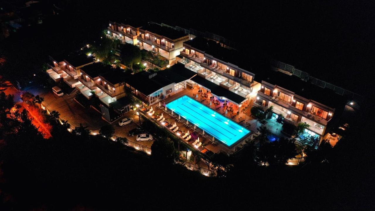 Happy Hotel Kalkan Exterior photo