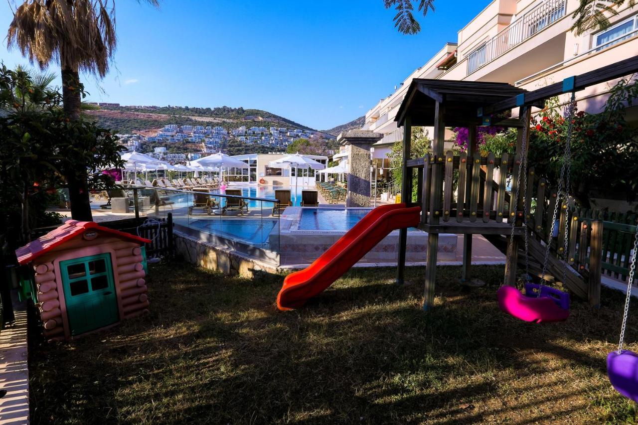 Happy Hotel Kalkan Exterior photo