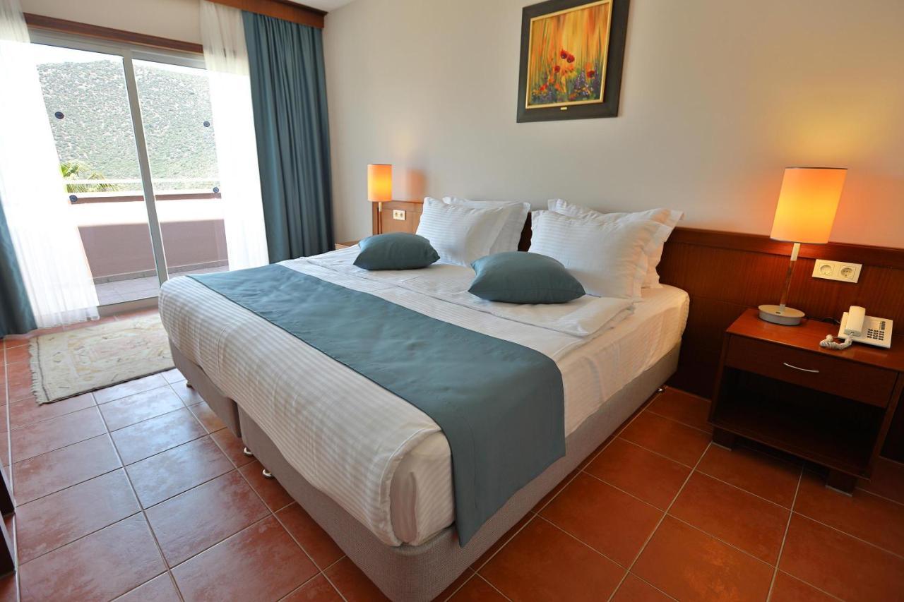 Happy Hotel Kalkan Exterior photo