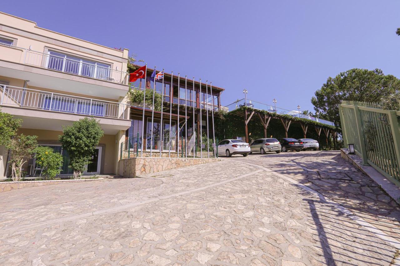 Happy Hotel Kalkan Exterior photo