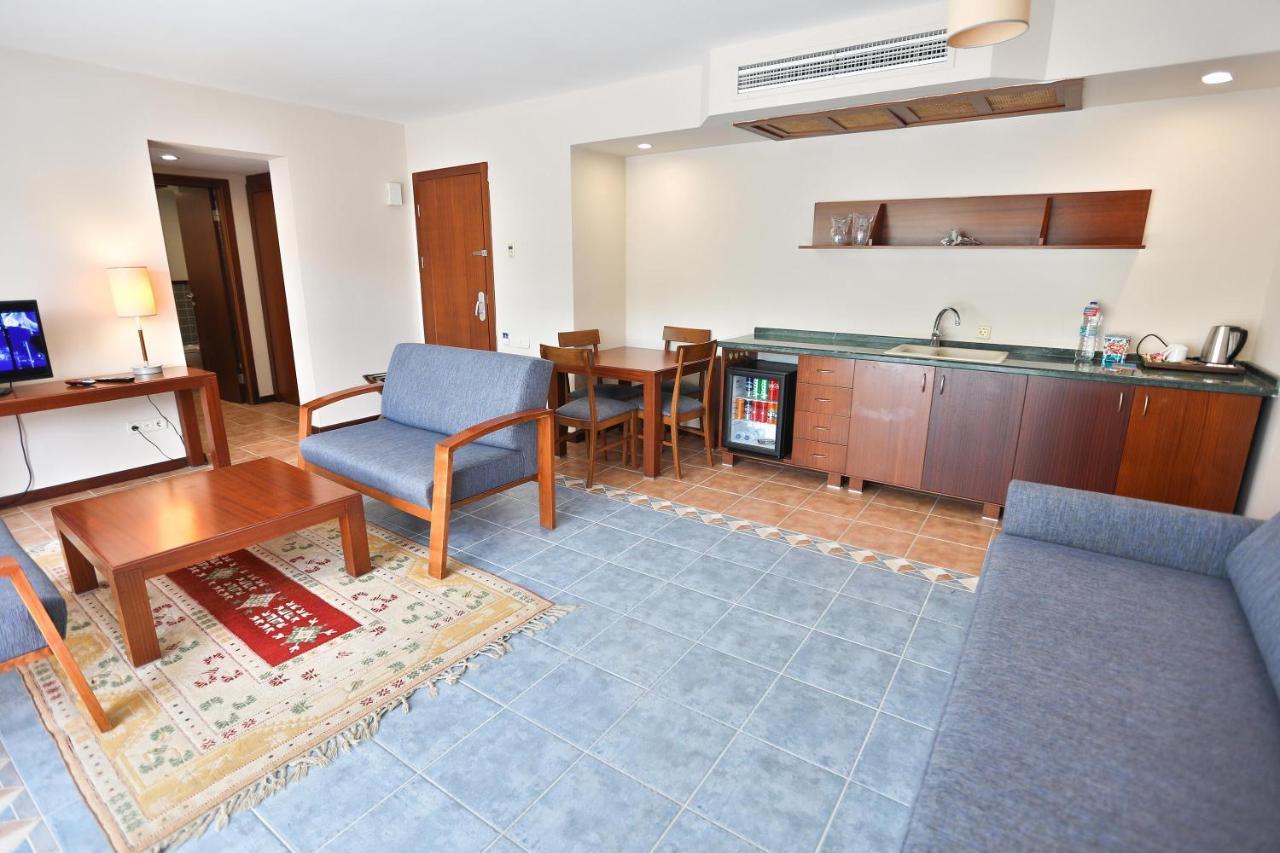 Happy Hotel Kalkan Exterior photo